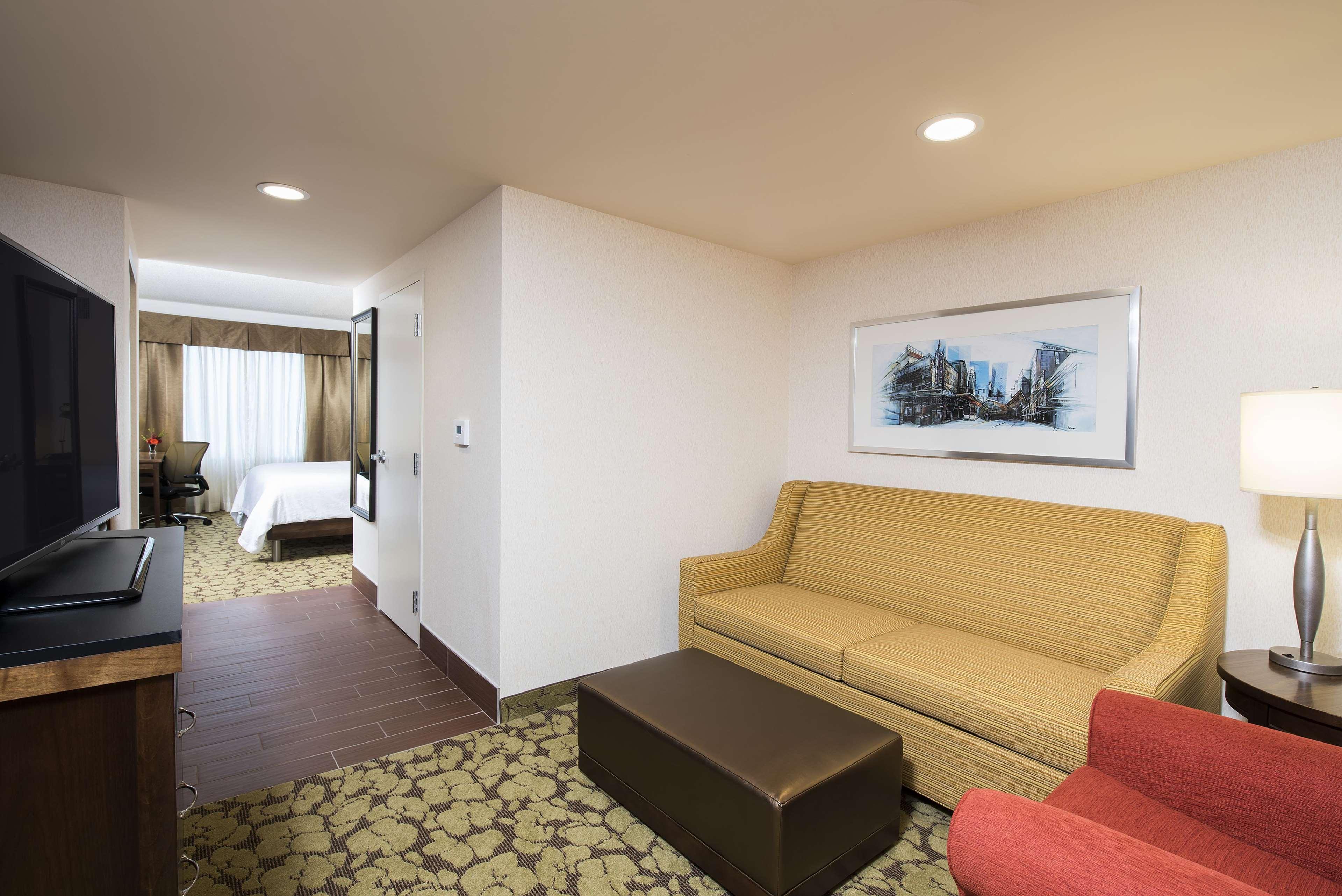 Hilton Garden Inn Louisville Downtown Eksteriør bilde