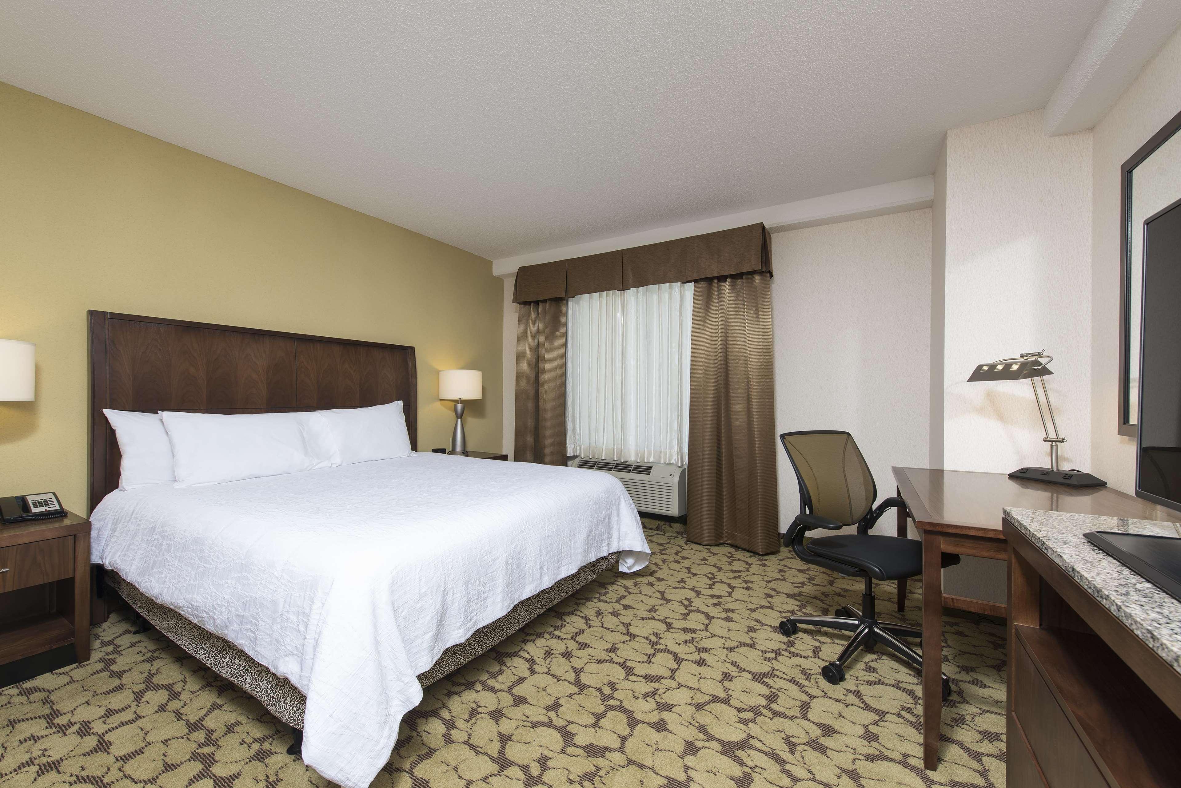 Hilton Garden Inn Louisville Downtown Eksteriør bilde