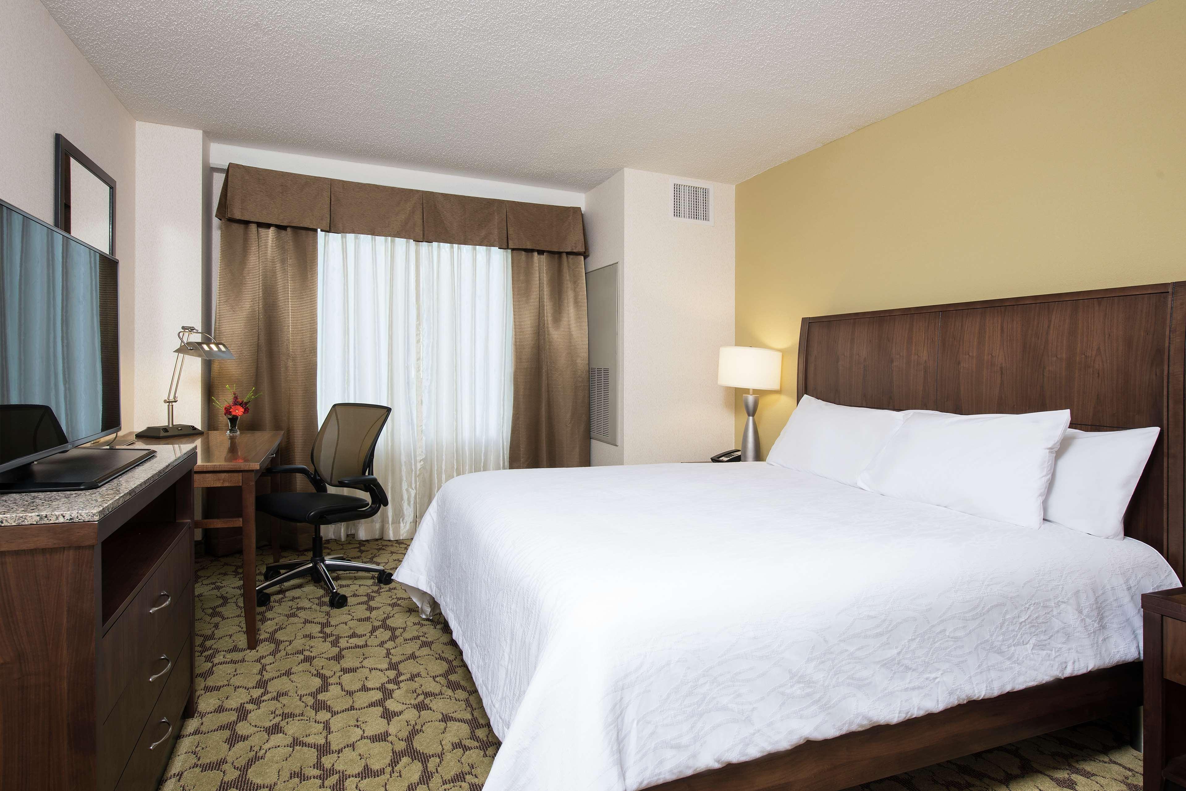 Hilton Garden Inn Louisville Downtown Eksteriør bilde