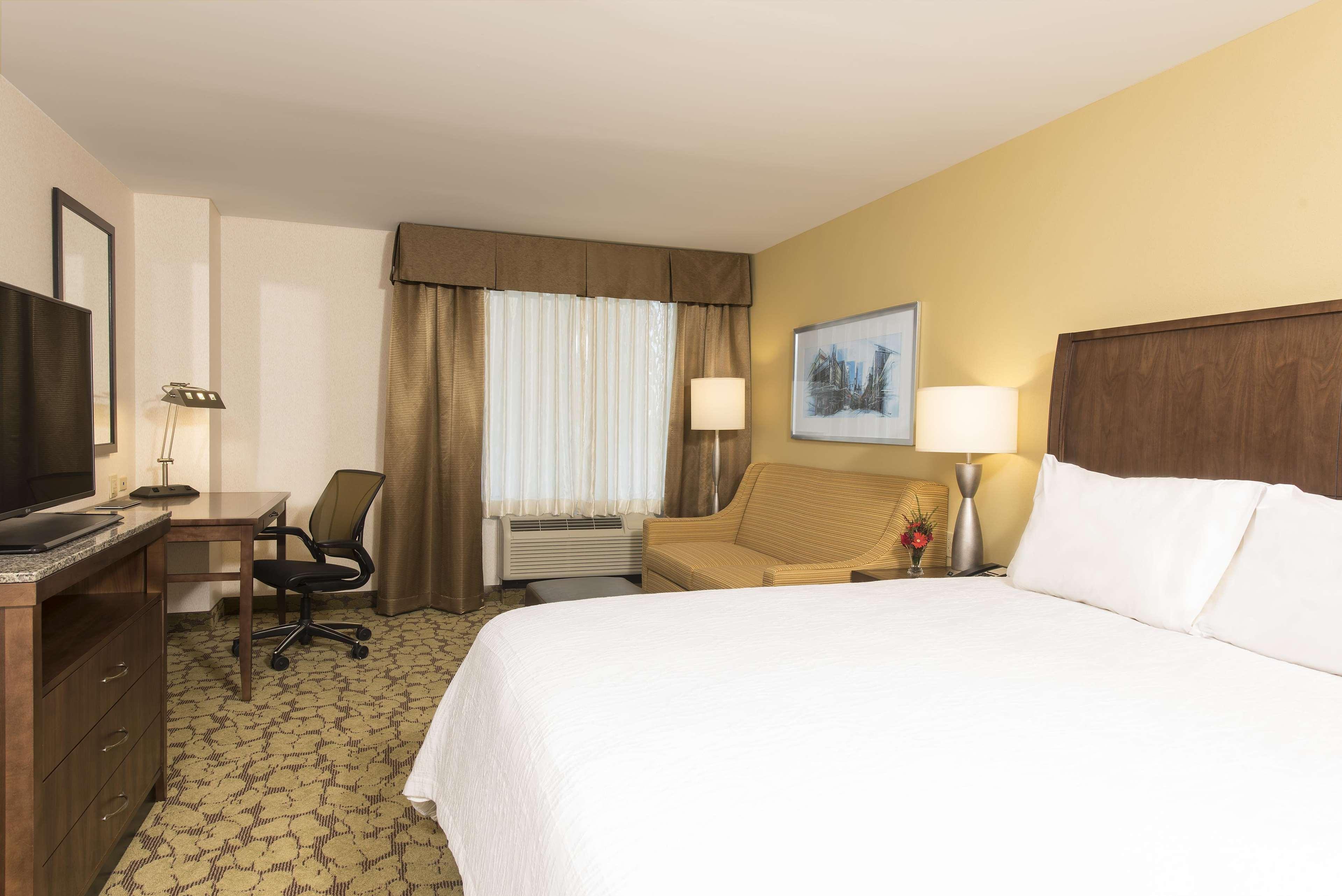 Hilton Garden Inn Louisville Downtown Eksteriør bilde