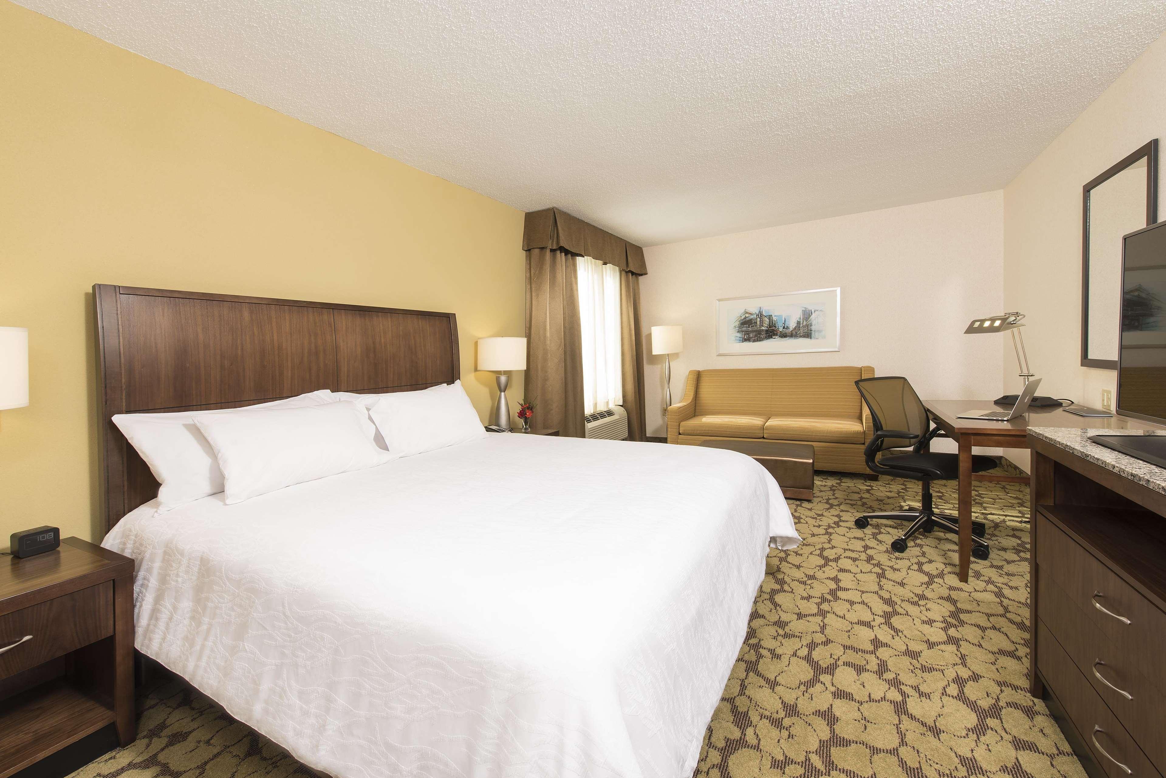Hilton Garden Inn Louisville Downtown Eksteriør bilde