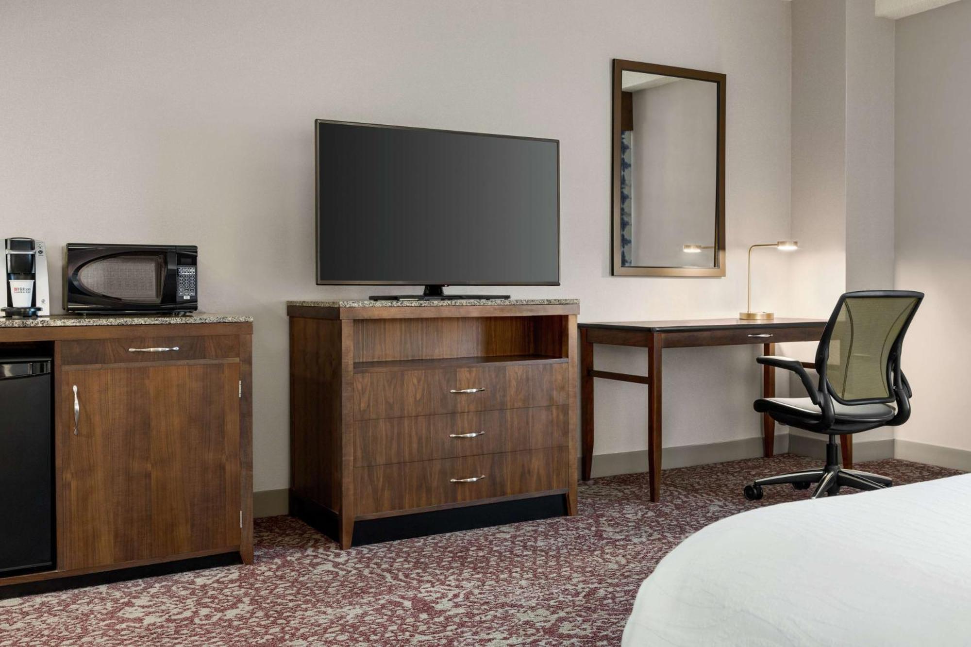 Hilton Garden Inn Louisville Downtown Eksteriør bilde
