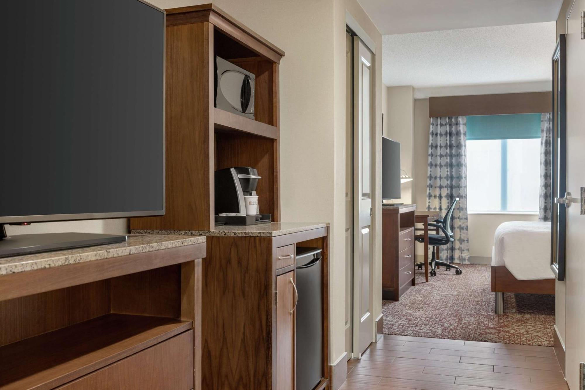 Hilton Garden Inn Louisville Downtown Eksteriør bilde