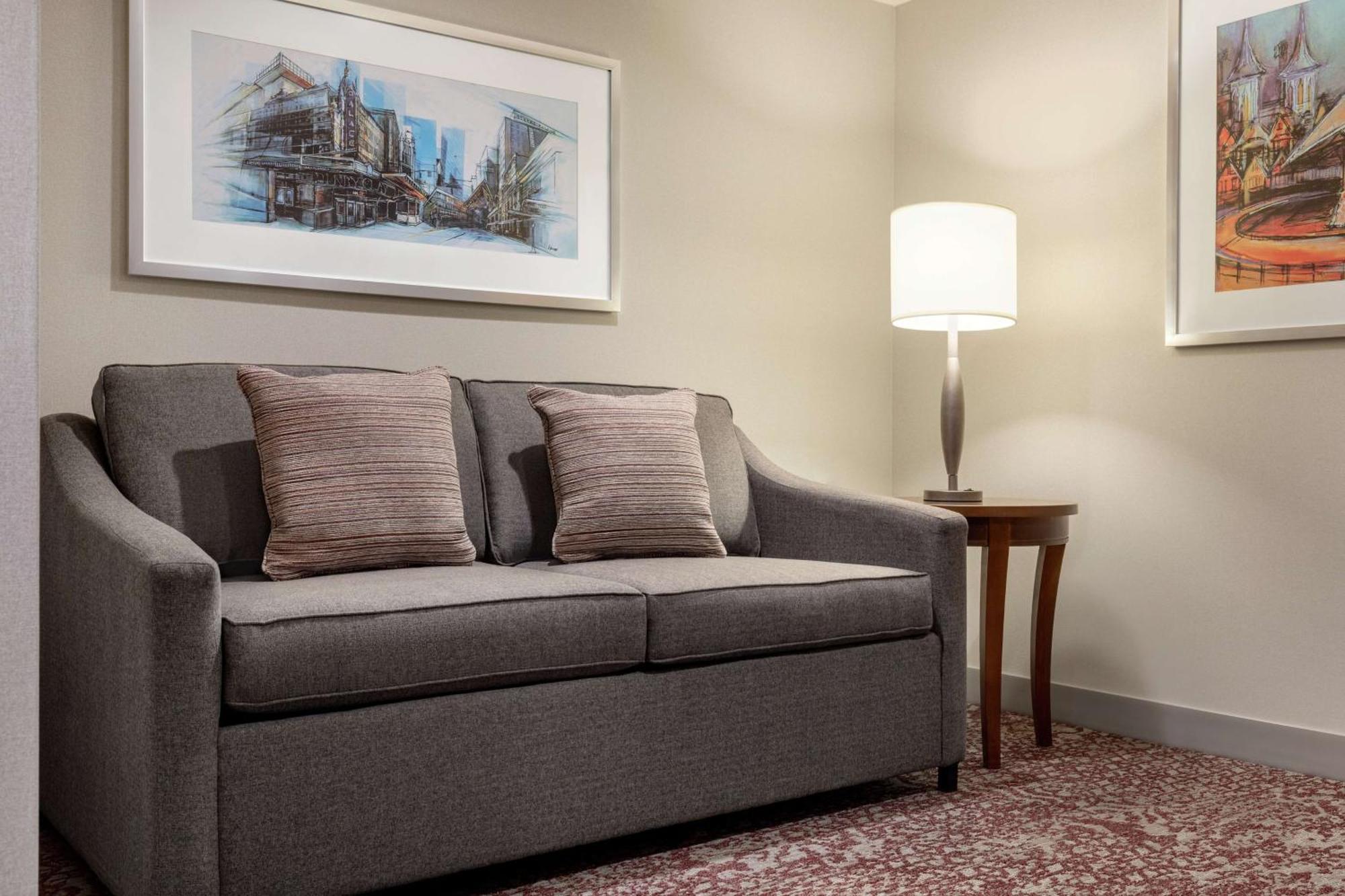 Hilton Garden Inn Louisville Downtown Eksteriør bilde
