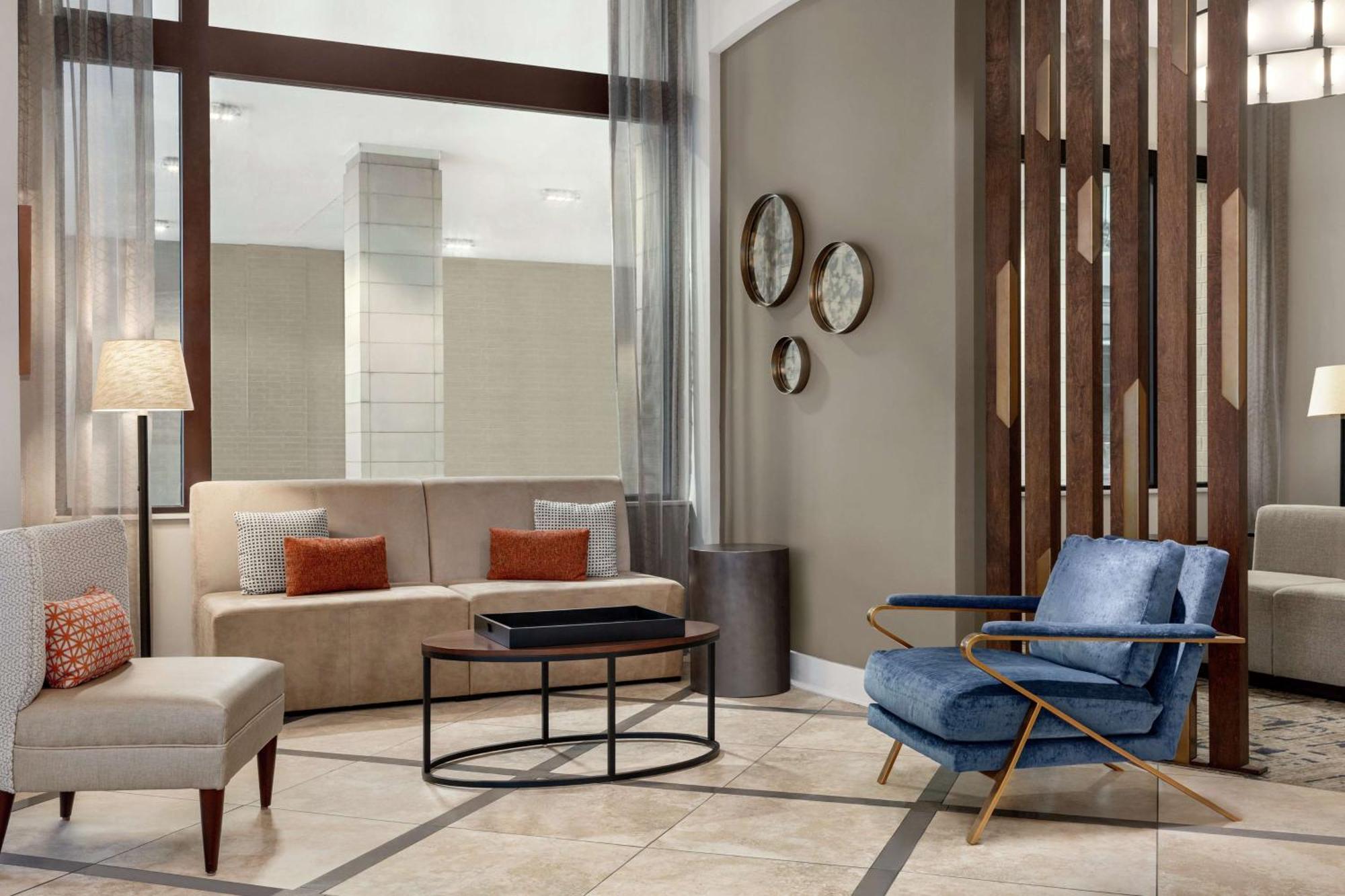 Hilton Garden Inn Louisville Downtown Eksteriør bilde