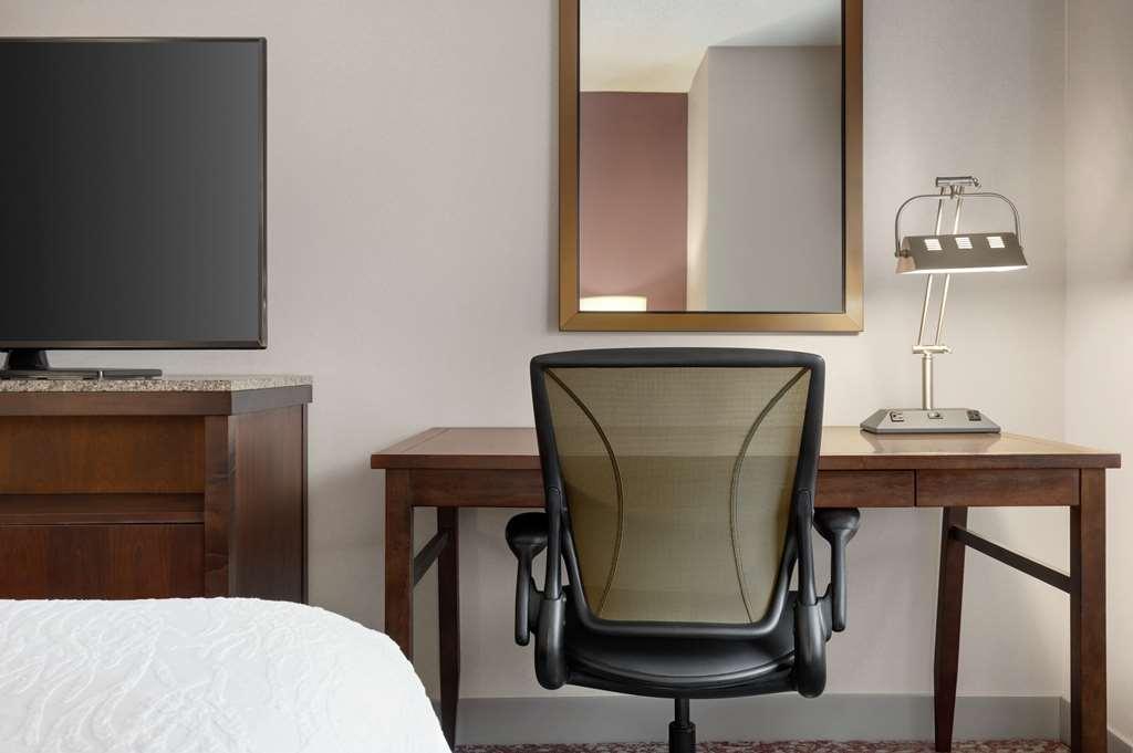 Hilton Garden Inn Louisville Downtown Rom bilde